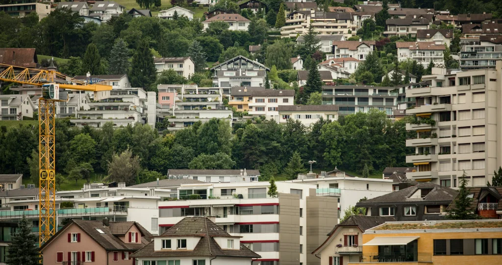 Podnikáte přes Gewerbe? V roce 2026 můžete vydělat až 25 000 € bez DPH! Podívejte se, jak optimalizovat daně s German Tax